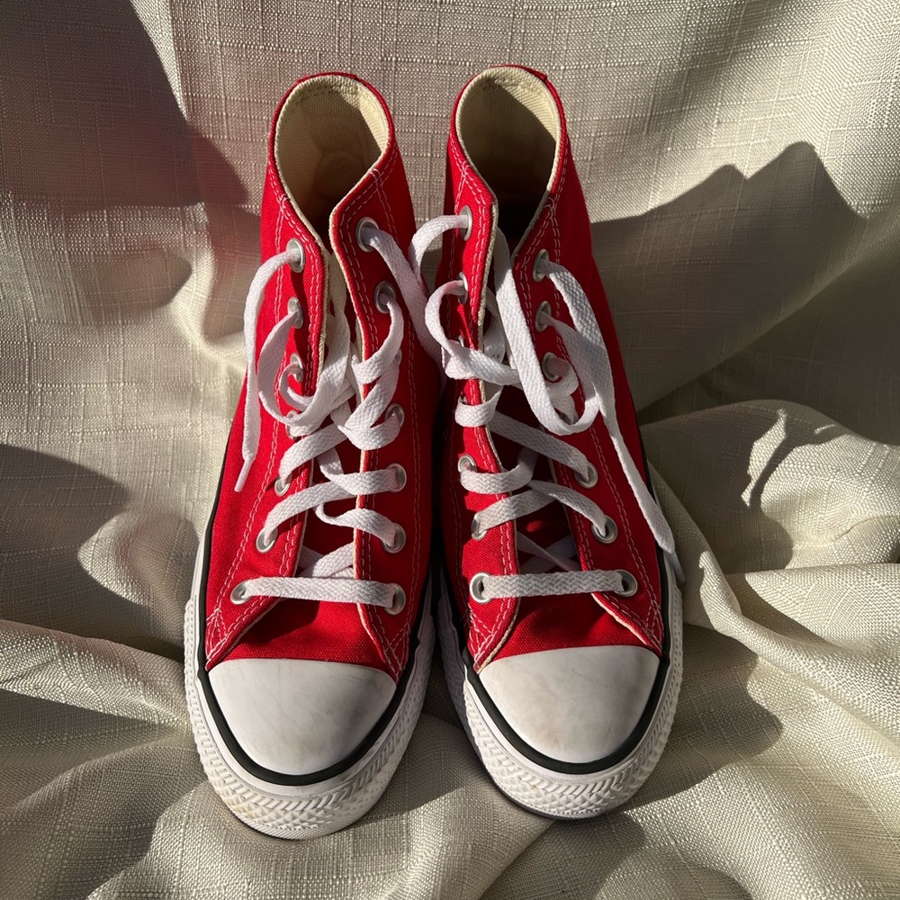 Red Converse Chuck Taylor | Womens | Size 7